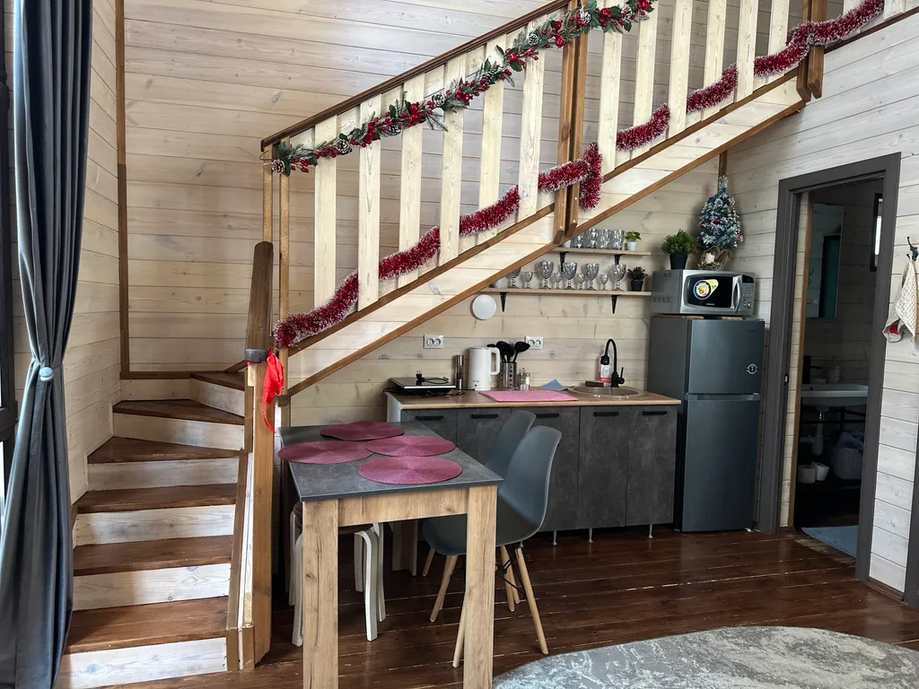 Коттедж Барнхаус III с видом на хвойный лес — Архыз