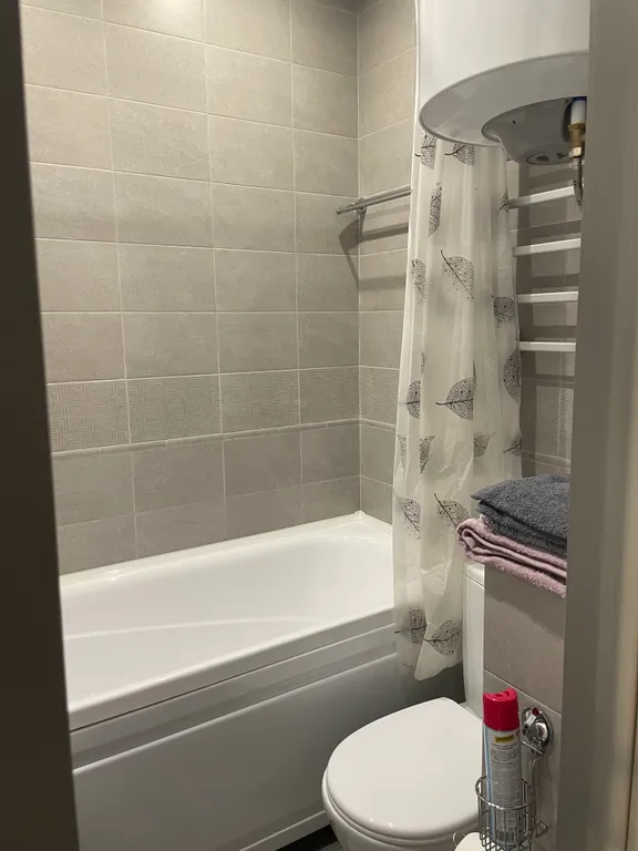 Студия в новом доме с видом на Золотой Рог