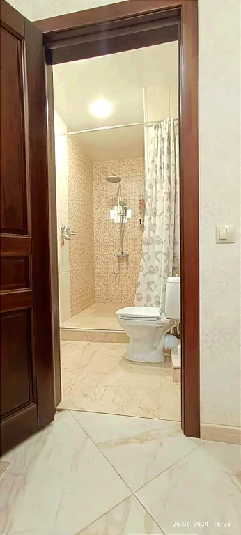 Квартира с видом на горы и набережную в центре города