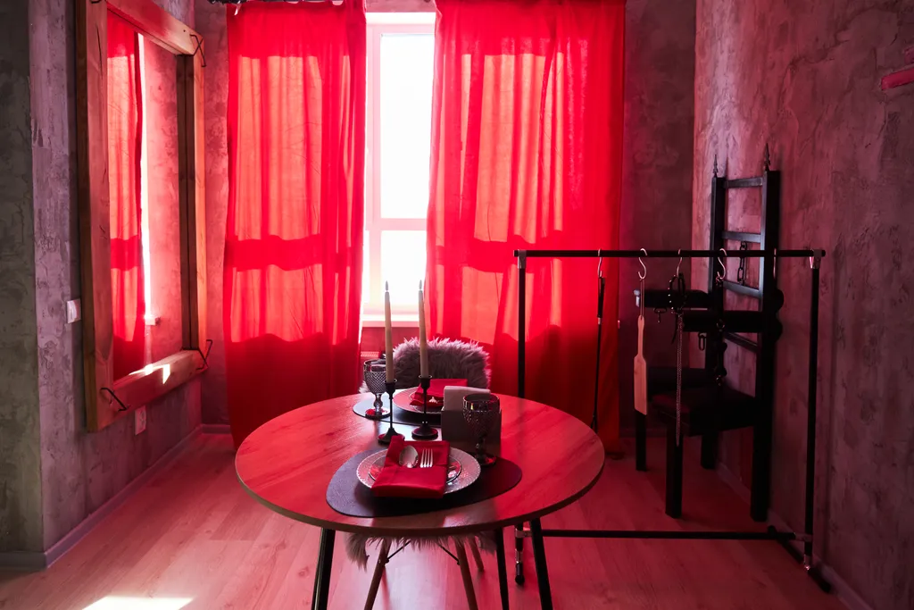 Студия в стиле БДСМ