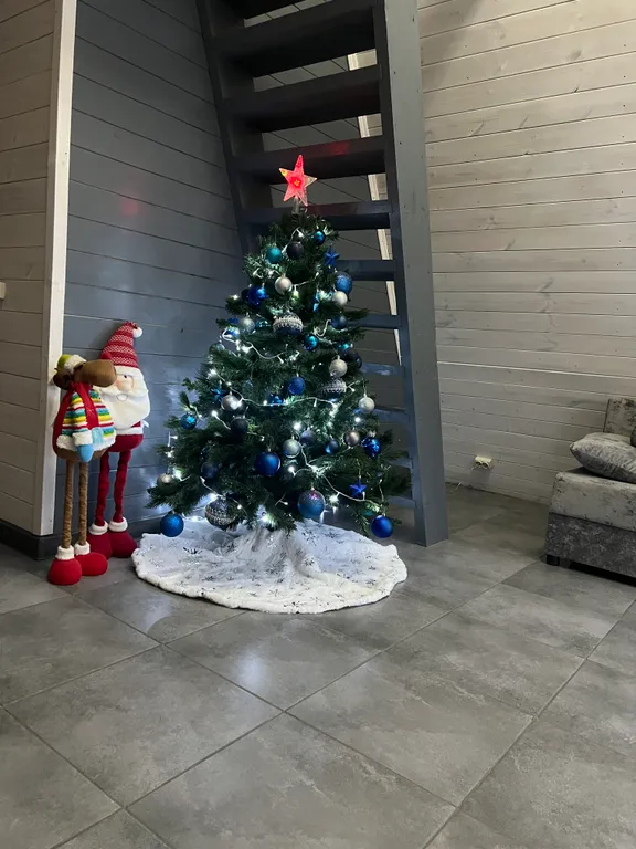 Дом A-frame Gray house