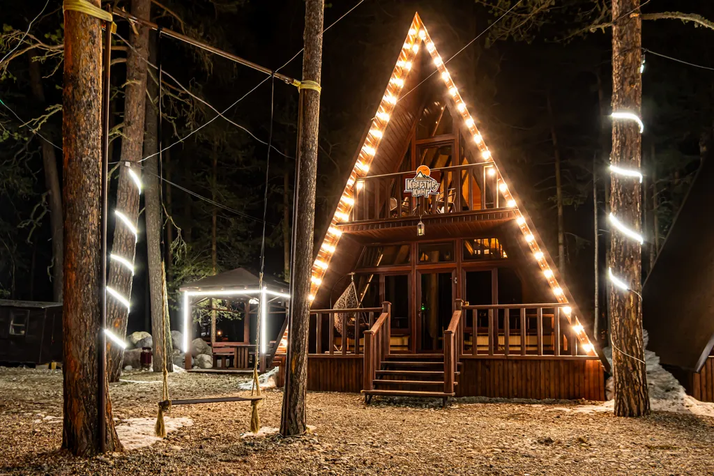 Аутентичный коттедж с балконом — аренда посуточно в Терскол