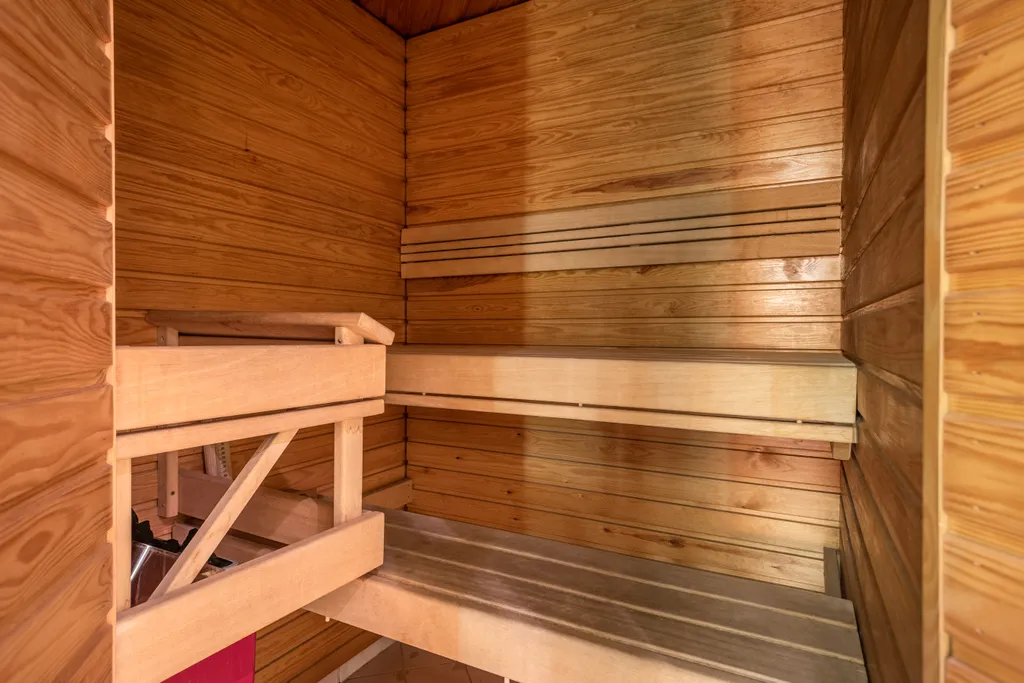 Двухуровневая квартира с видом на Неву по соседству с Эрмитажем