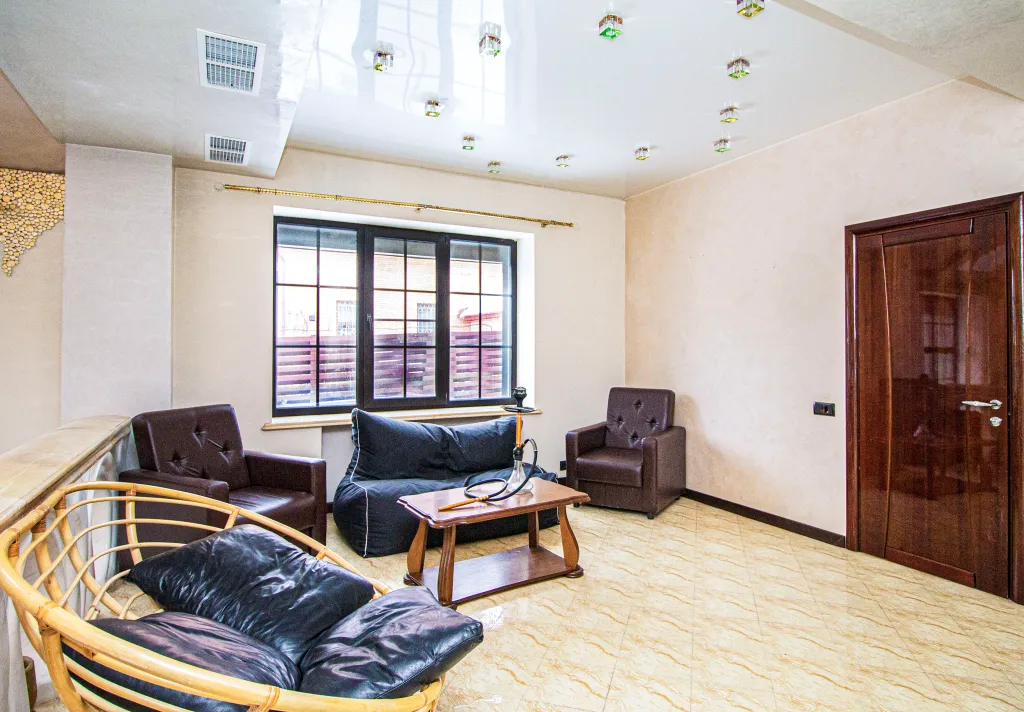 Шикарный дом с сауной, бассейном, караоке