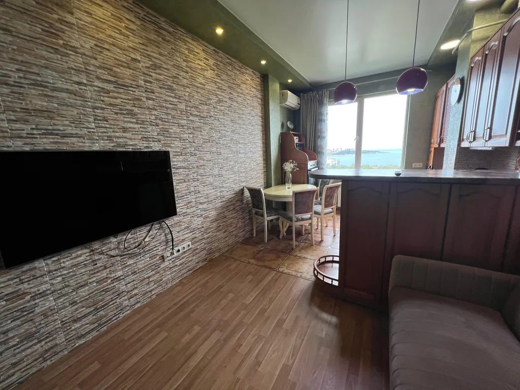 Квартира Квартира Центр, потрясающий вид на море, на всю бухту, 250метров до набережной — Геленджик