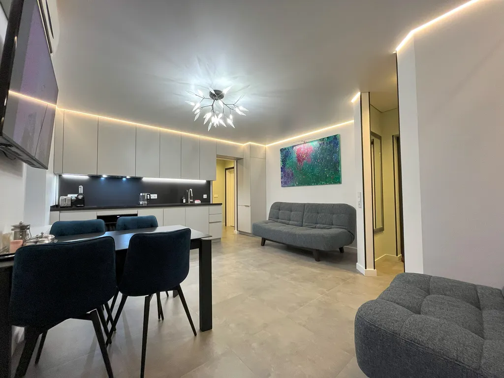 Квартира Арт-квартира с панорамным видом у метро ВДНХ — Москва