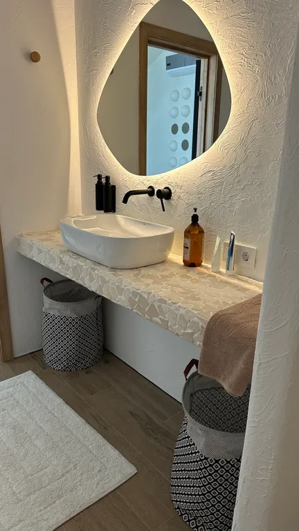 Коттедж Бали — Хоста