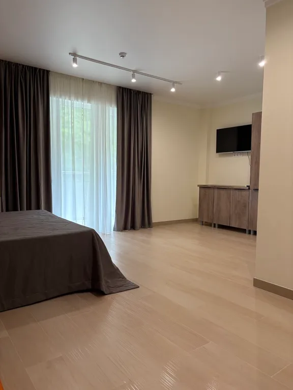 Просторный двухкомнатный номер