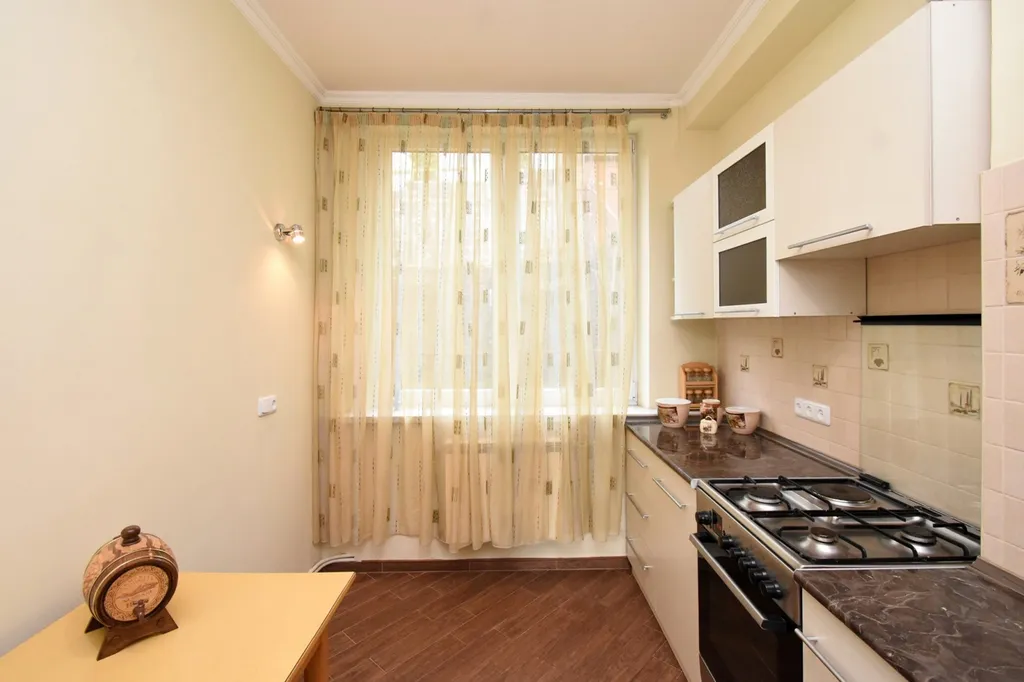 Апартаменты с панорамным видом центра Еревана и горы Арарат