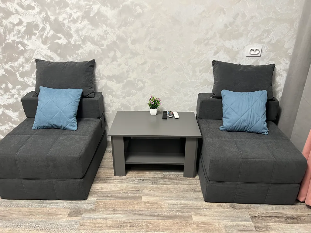 Уютная квартира с новым ремонтом с видом на взлётную полосу