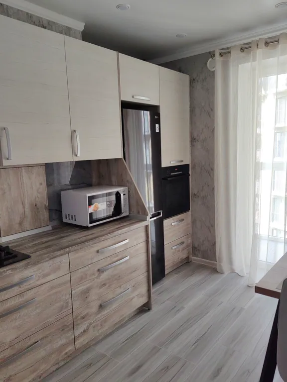 Просторная квартира в новом жилом комплексе на берегу моря