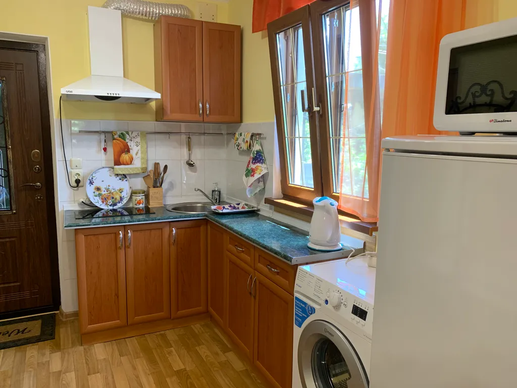 Уютный дом у моря со своим двориком и мангалом