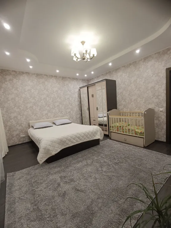 Дом у пруда