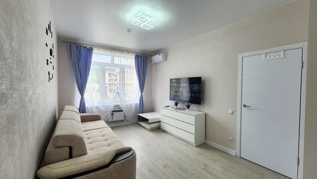 Уютная однушка с видом на бассейн