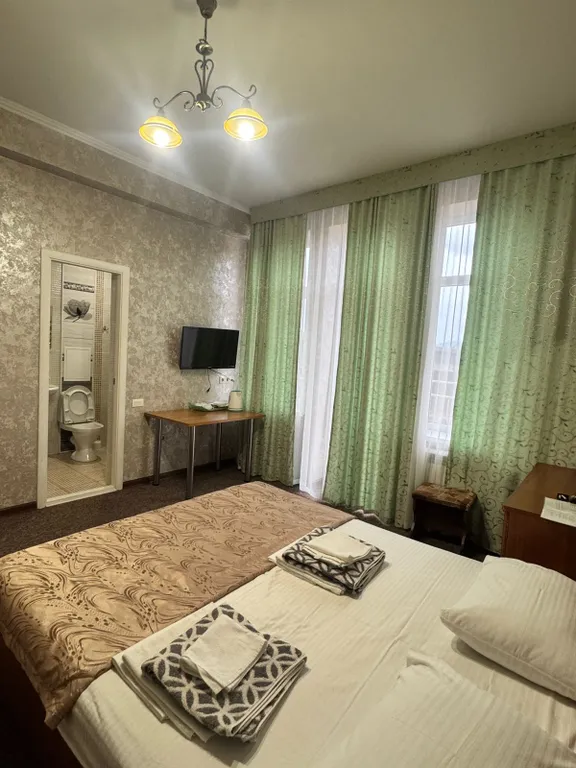 Квартира Квартира Трёхместный классический номер — Адлер