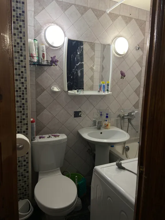 Солнечная уютная квартира возле набережной