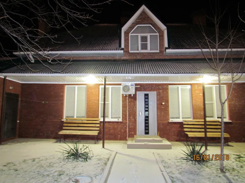 Отдельная большая двухкомнатная квартира в коттедже — аренда посуточно в Волгодонск