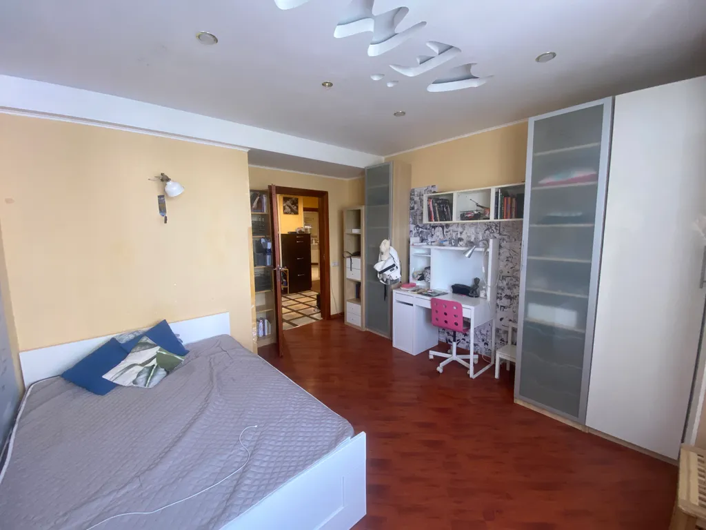 Квартира в новом доме около парка победы