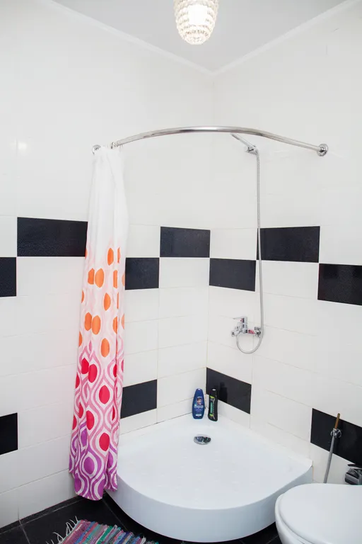 Комфортная квартира с новой кроватью и новым матрасом.