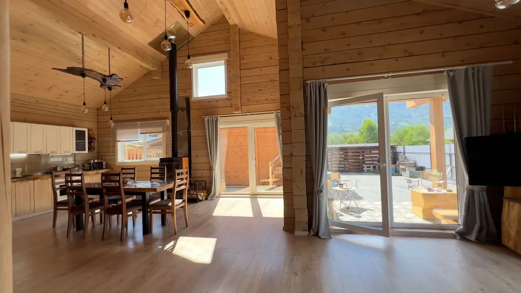 Маленькая кедровая вилла VillasViktoria