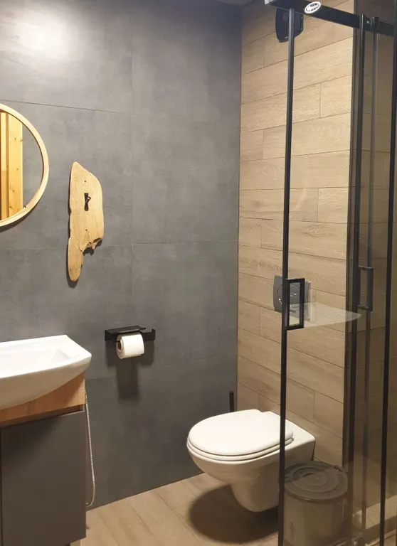 Семейный номер комфорт 3 ком. вид на озеро и парк