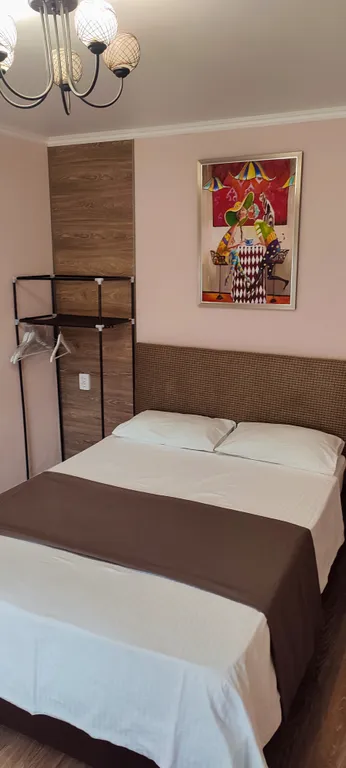 Евродвушка с отдeльной спальней и кухней с диваном