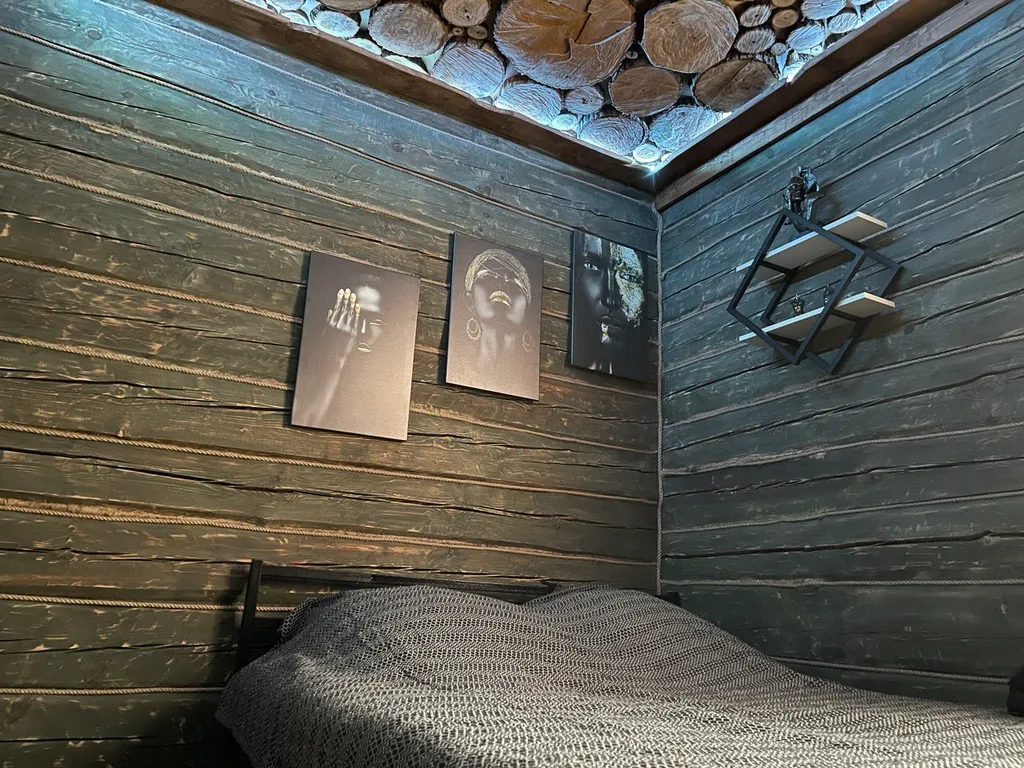 Дизайнерский коттедж из сруба