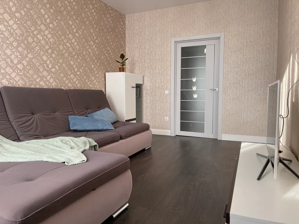 Квартира Уютная двухкомнатная квартира — Мирное