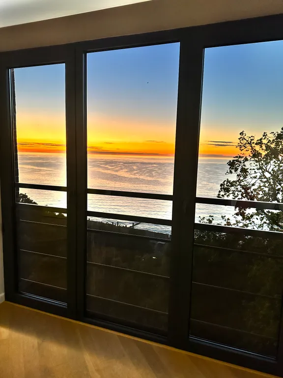 Апартаменты премиум-класса на первой линии с видом на море