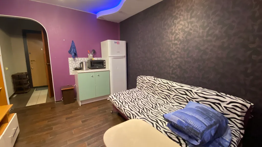 Рядом с детской больницей