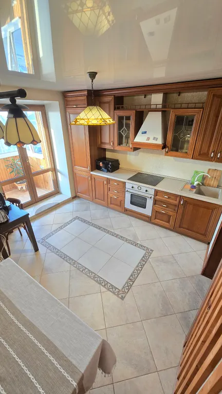 Двухуровневая квартира в центре города — аренда посуточно в Омск