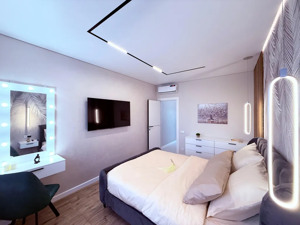 Квартира с большой кухней-гостиной, камином и панорамным видом