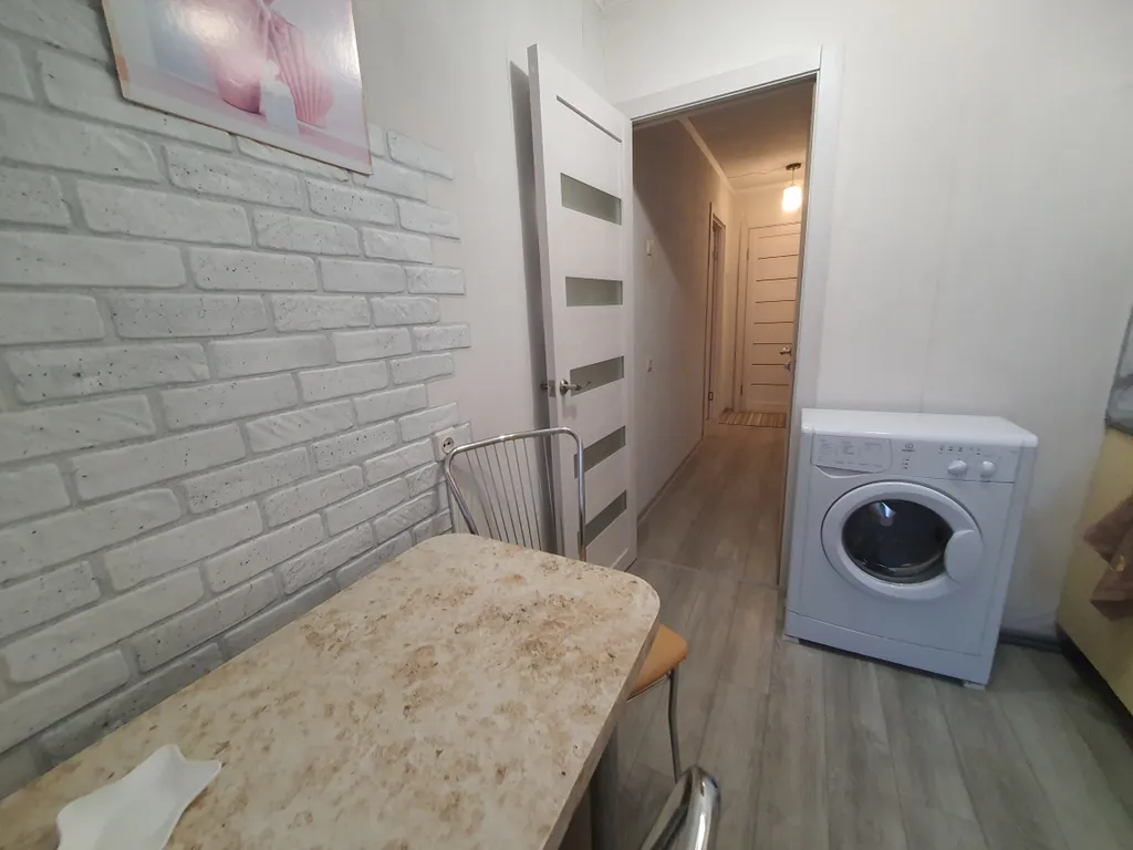 Однокомнатная квартира через дорогу от ТЦ Maxi, улица 25 Сентября