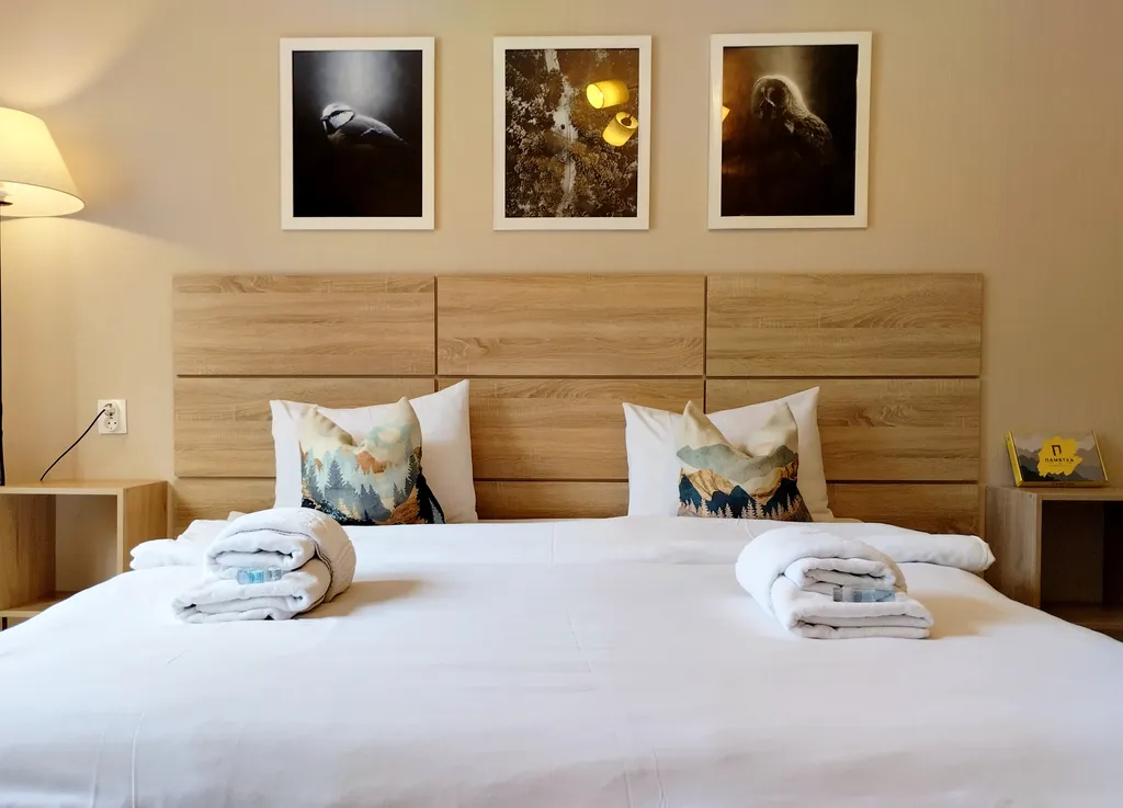 Горы за окном, квартира с тремя отдельными спальнями — аренда посуточно в Нейтрино