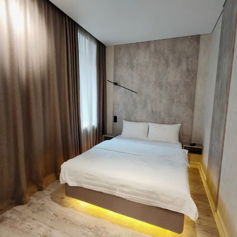 4-комнатная Квартира