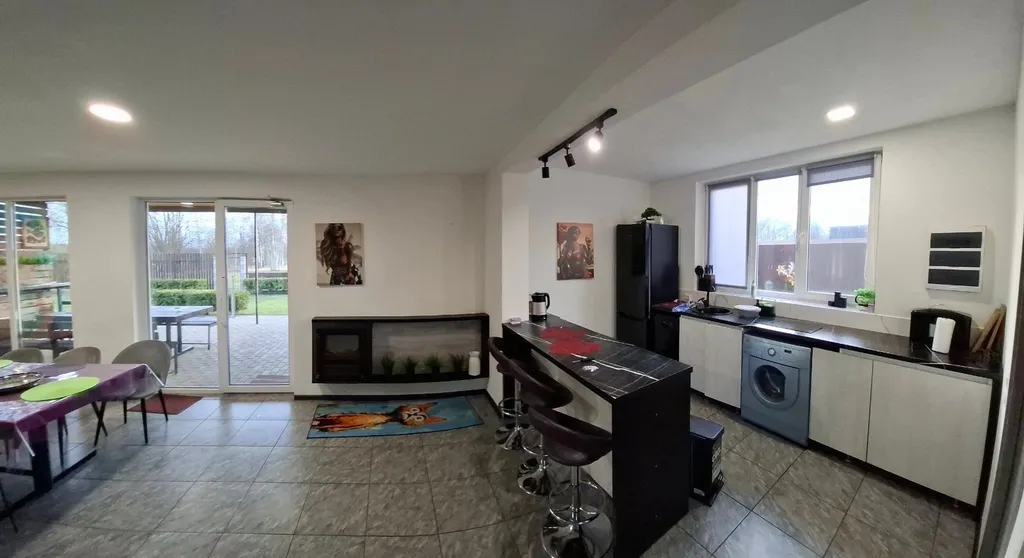 5-комнатный Дом