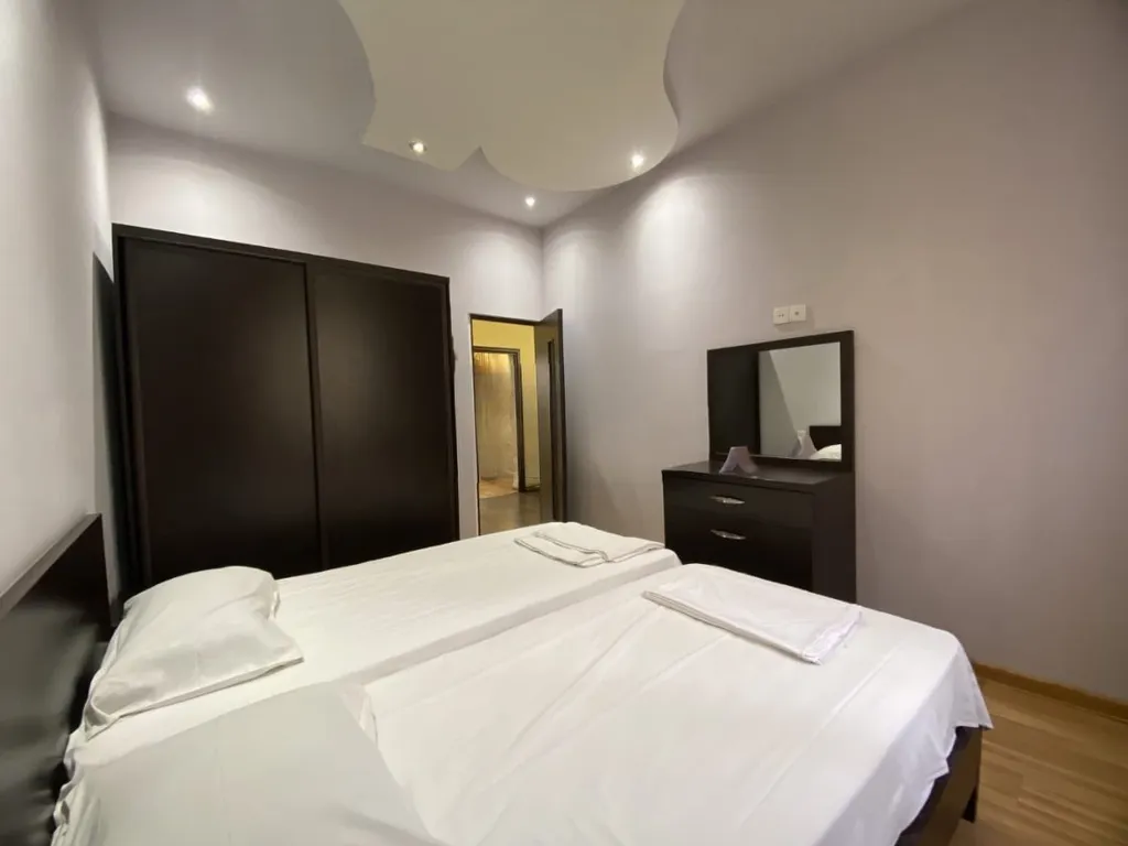 Large 5 bedroom luxury villa