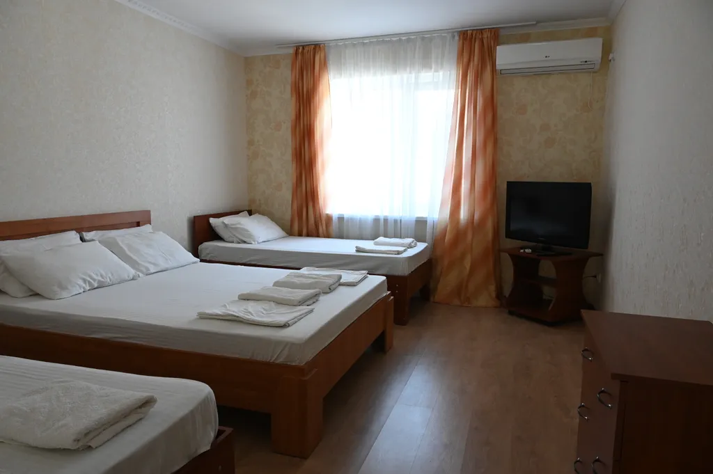 2-комнатная Квартира — аренда посуточно в Орджоникидзе