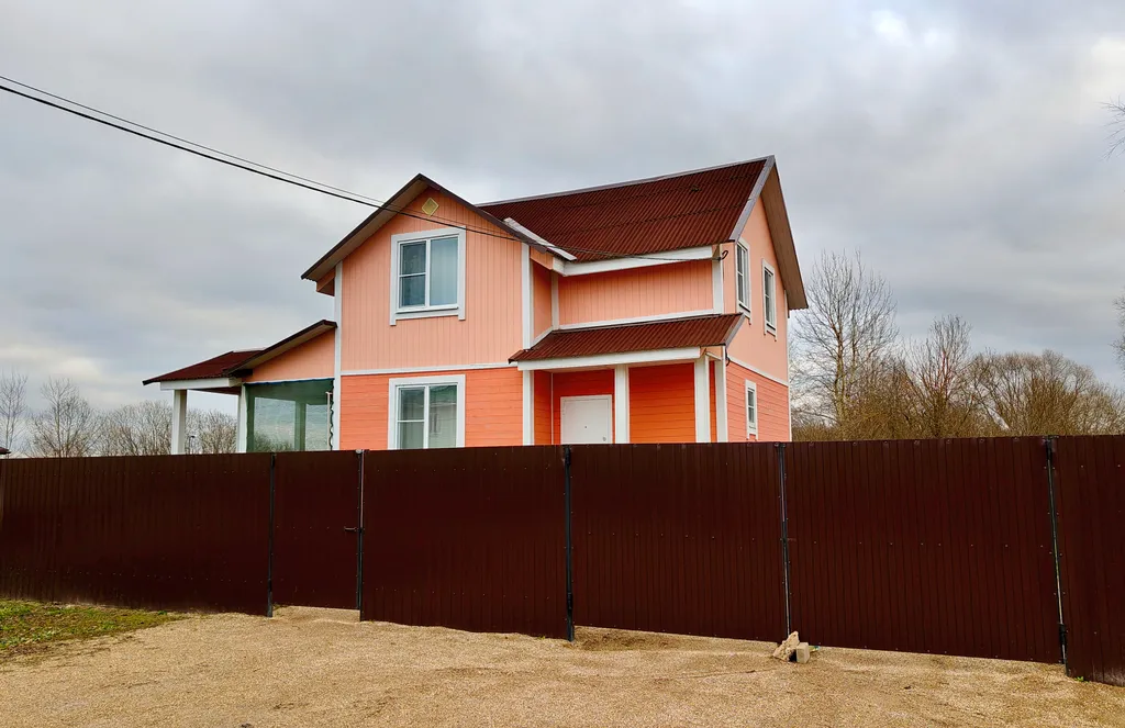 Дом в 2 километрах от озера