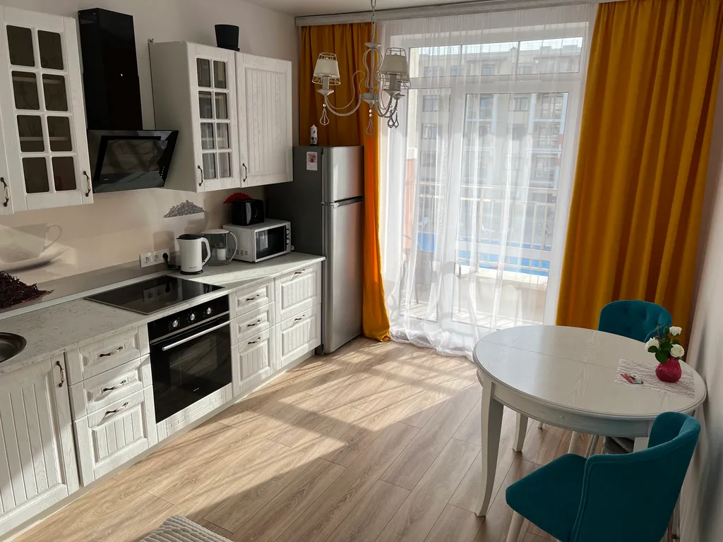 2к квартира с видом на бассейн ЖК «Кипарис»