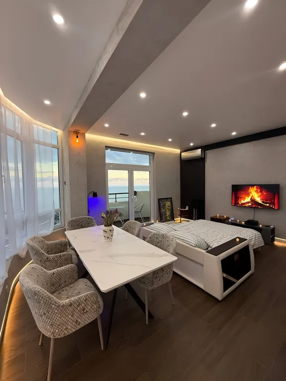 Дизайнерская квартира с потрясающем видом на море и горы