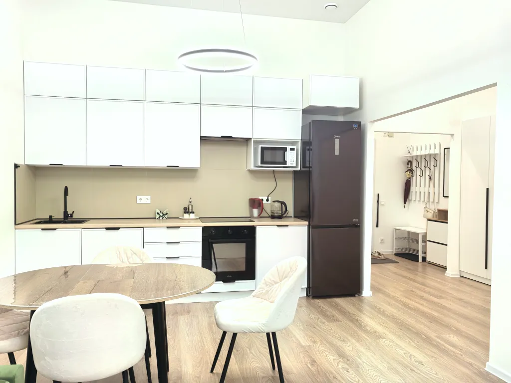 Современная трехкомнатная квартира Росатом, Цыба