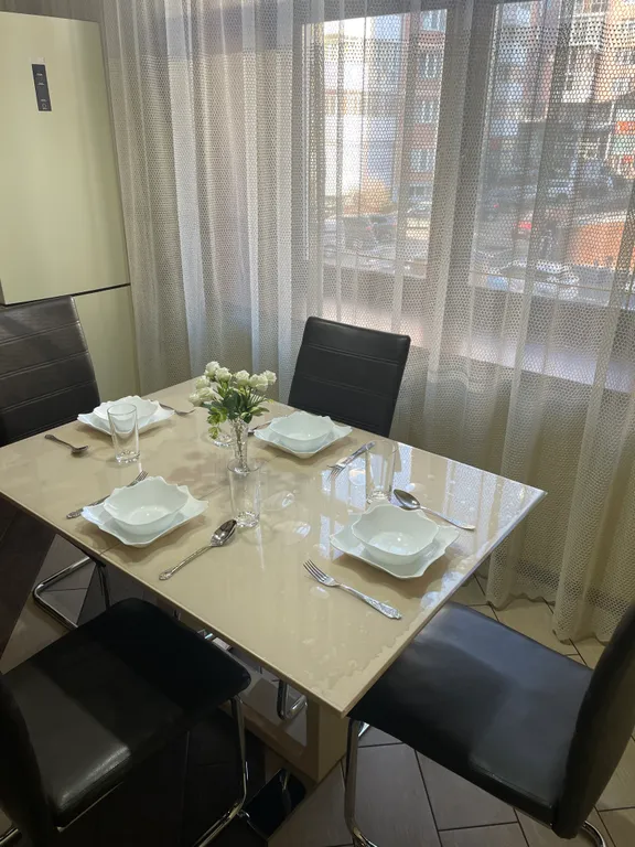 Рядом с бизнес отелем Азия в центре города