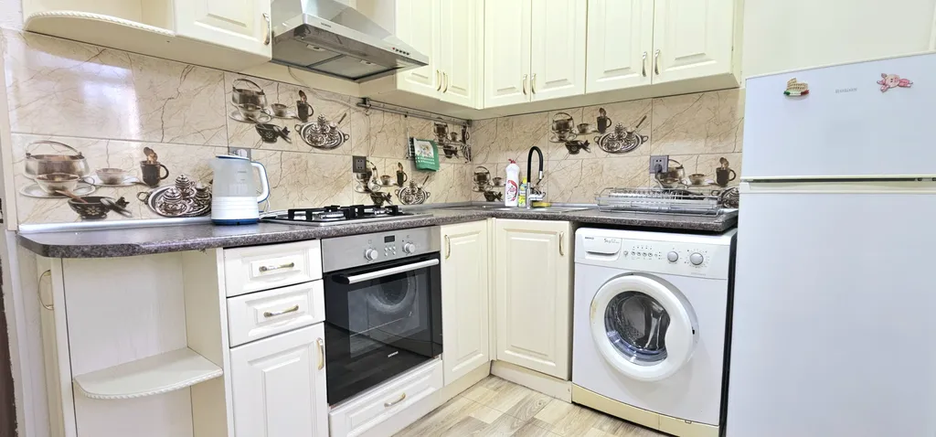 Комфортная двухкомнатная квартира рядом старом городом