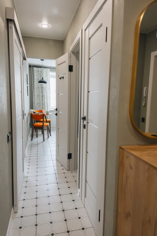 Современная квартира в самом центре рядом с парком и кафе, арт-квадрат