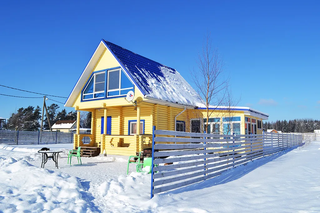 Коттедж 4-комнатный Дом — Луга