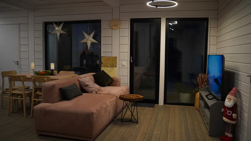 Коттедж под соснами