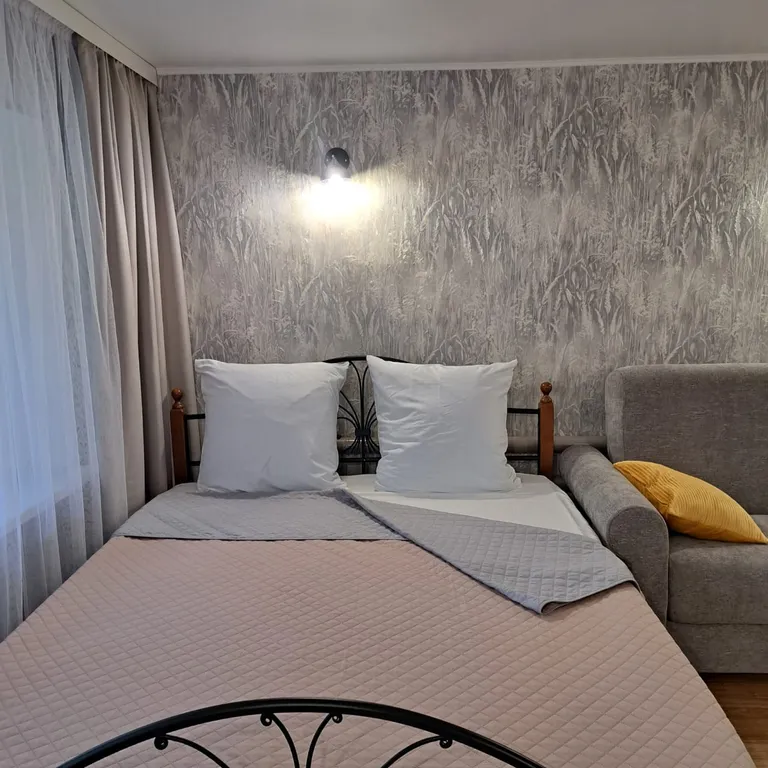 Уютный домик с верандой