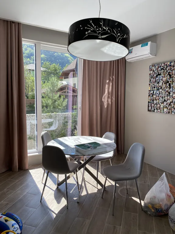 Семейные апартаменты с террасой и видом на горы