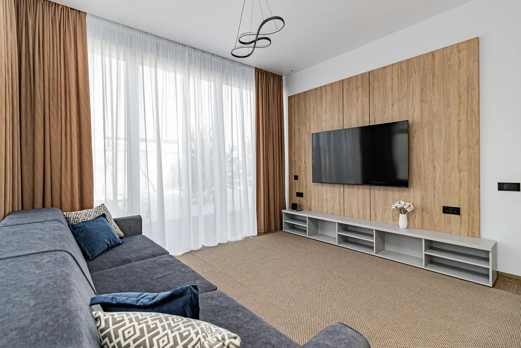 Уютный дом с баней и теплым бассейном